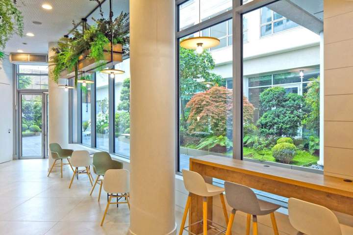 Végétalisation de bureau, Courbevoie